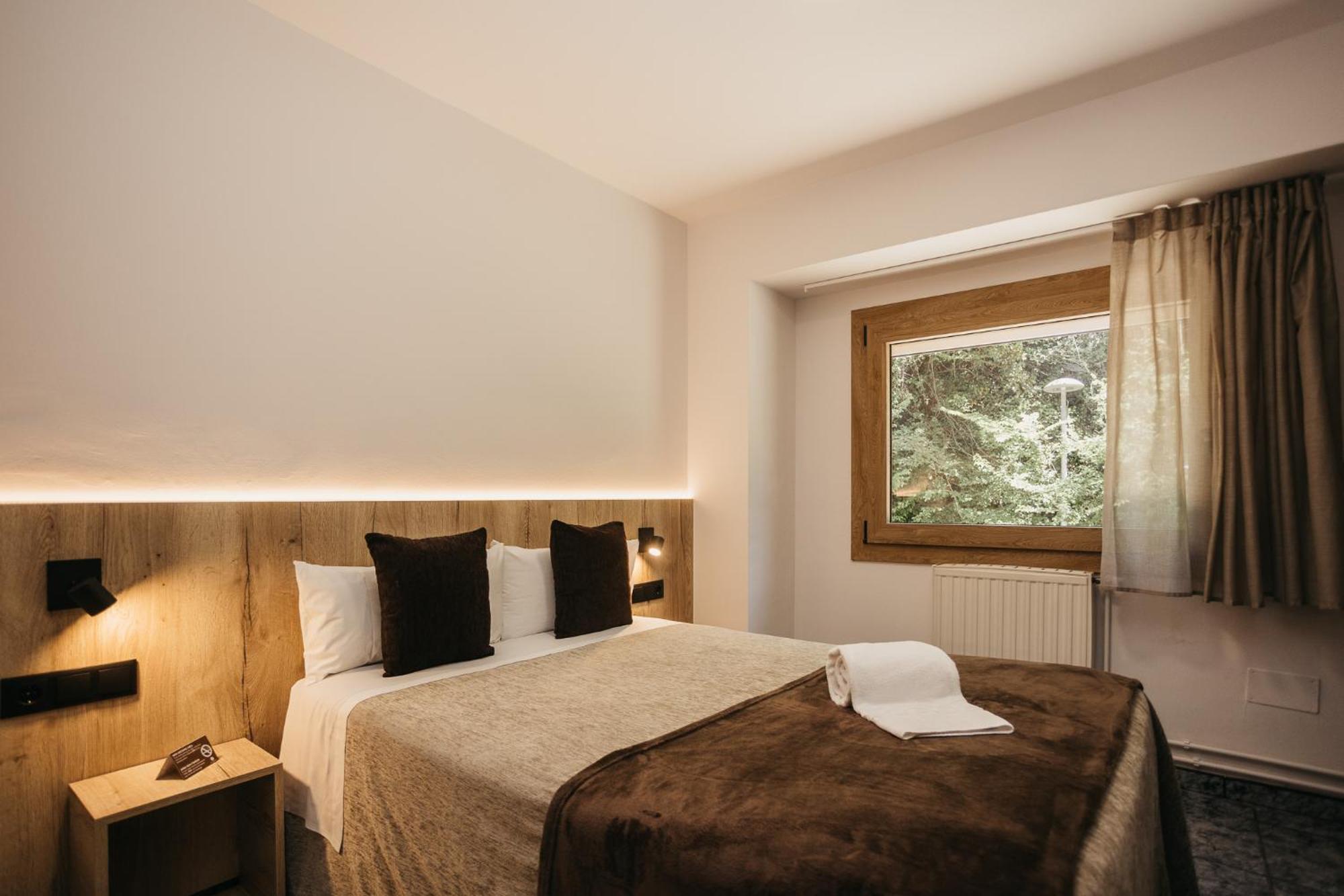 La Trobada Hotel Sport Ripoll Exterior photo